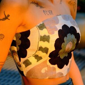 ⭐️2 for $140⭐️ Crop Top - free size - Corset Vintage